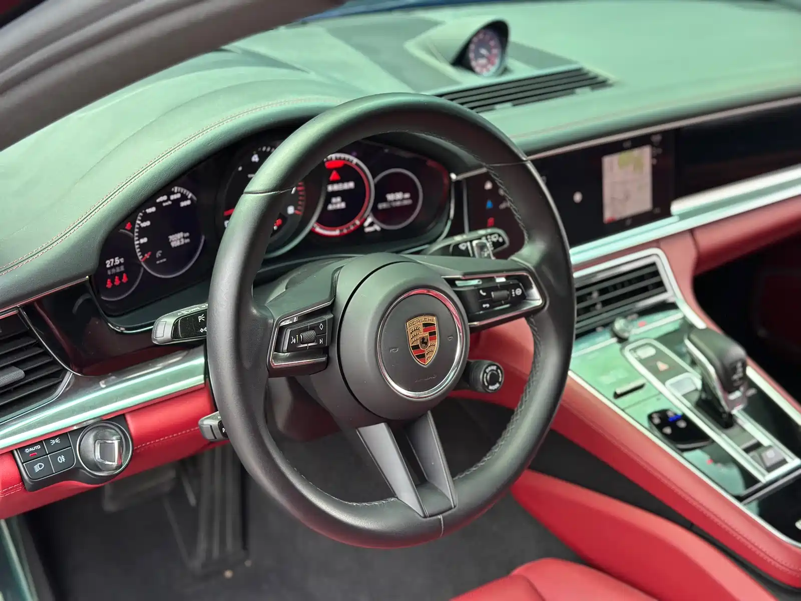 Фото 11 - Porsche Panamera