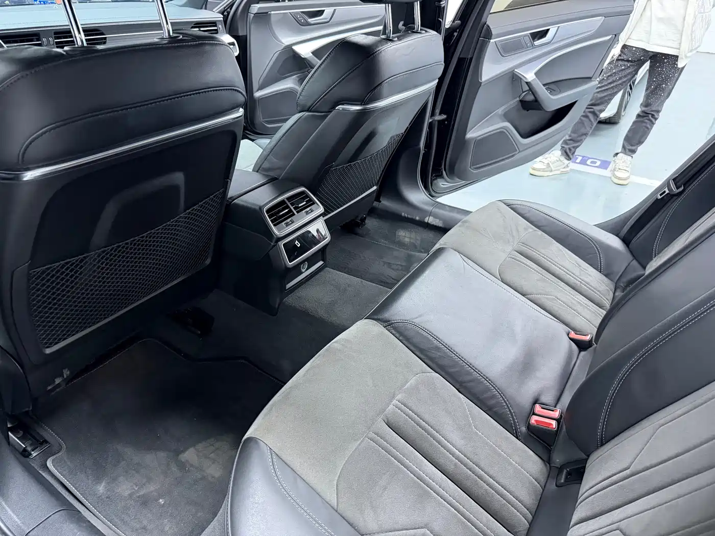 Audi A6L 2021 45 TFSI Exclusive Sport фото 7