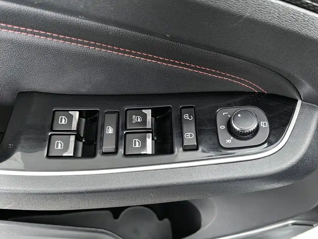 BAIC Zhixing 2021 2019 Model 1.5T CVT New Smart China VI