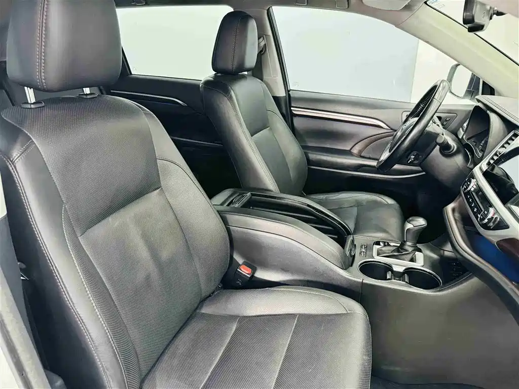 Toyota Highlander 2017 2.0T 4WD Ultimate 7-Seater фото 27