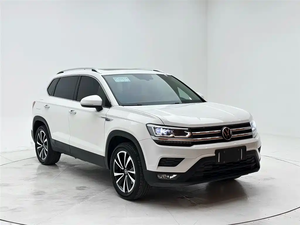 Volkswagen Tharu 2022 280TSI FWD Luxury Edition фото 3