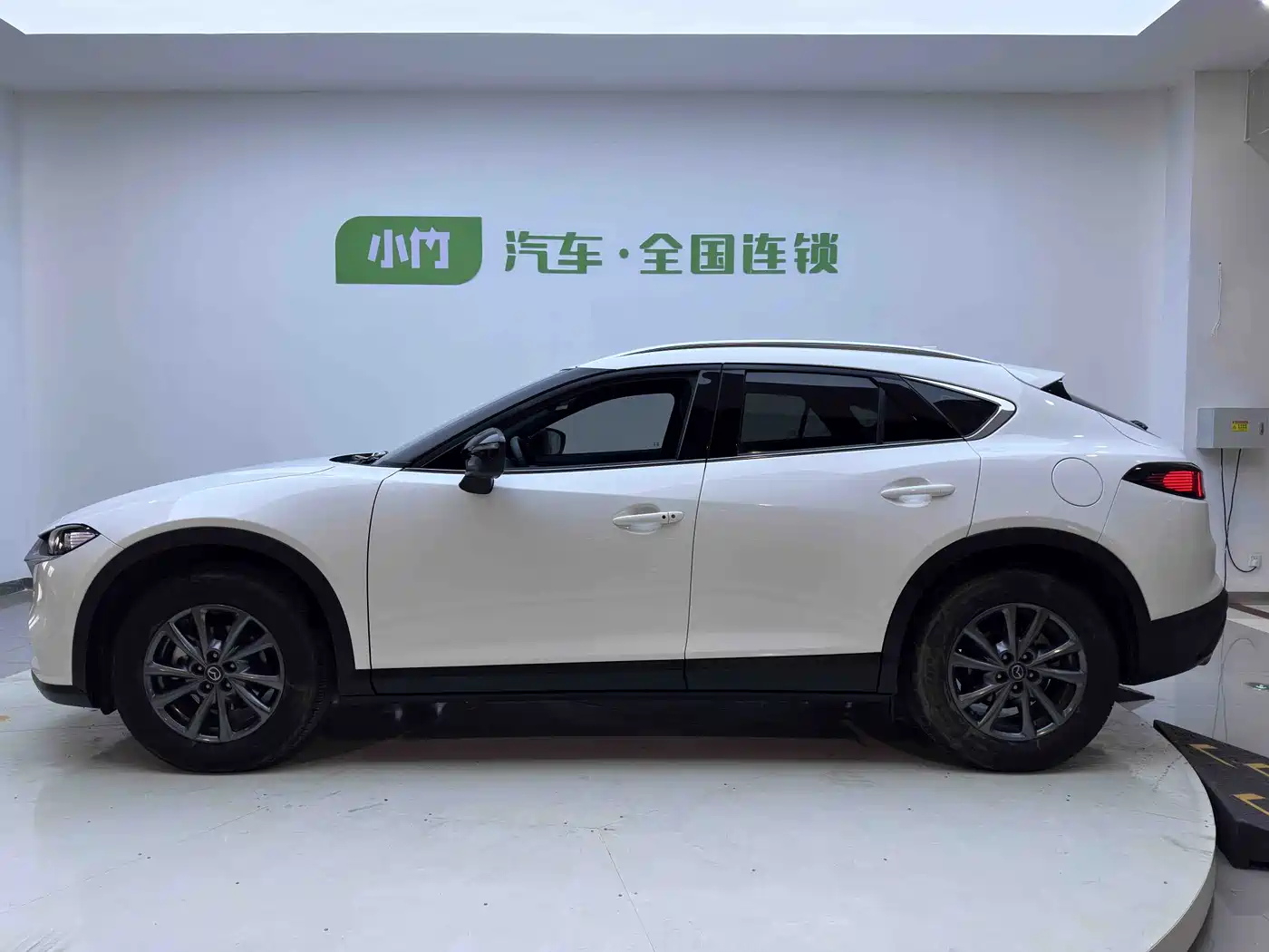 MAZDA CX-4
