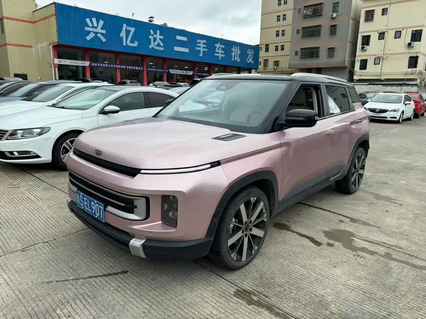Фото 2 - Geely ICON