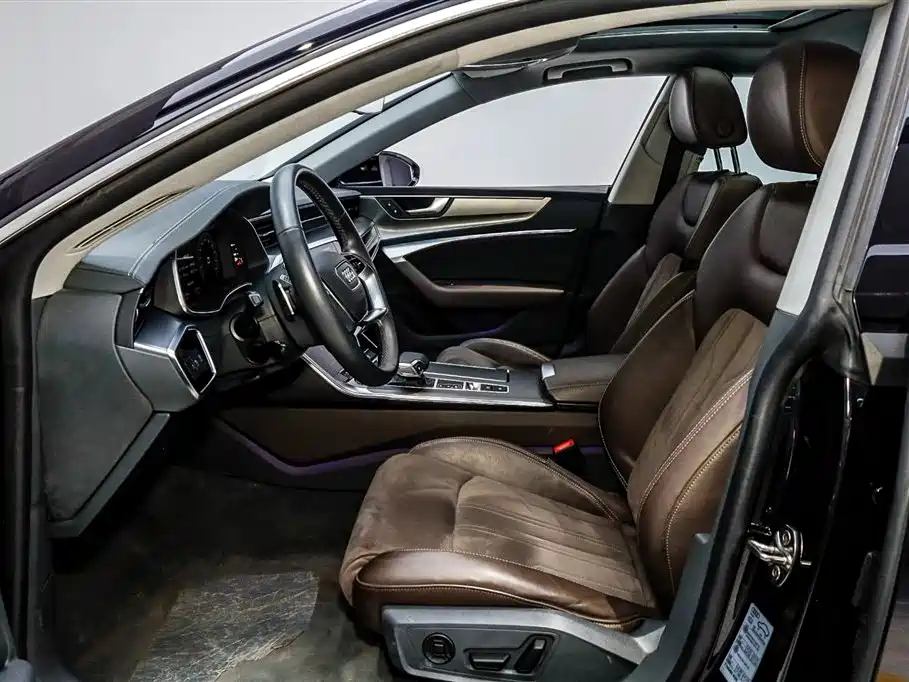 Audi A7L 2024 45TFSI S-line Dream Edition Crystal Package фото 9
