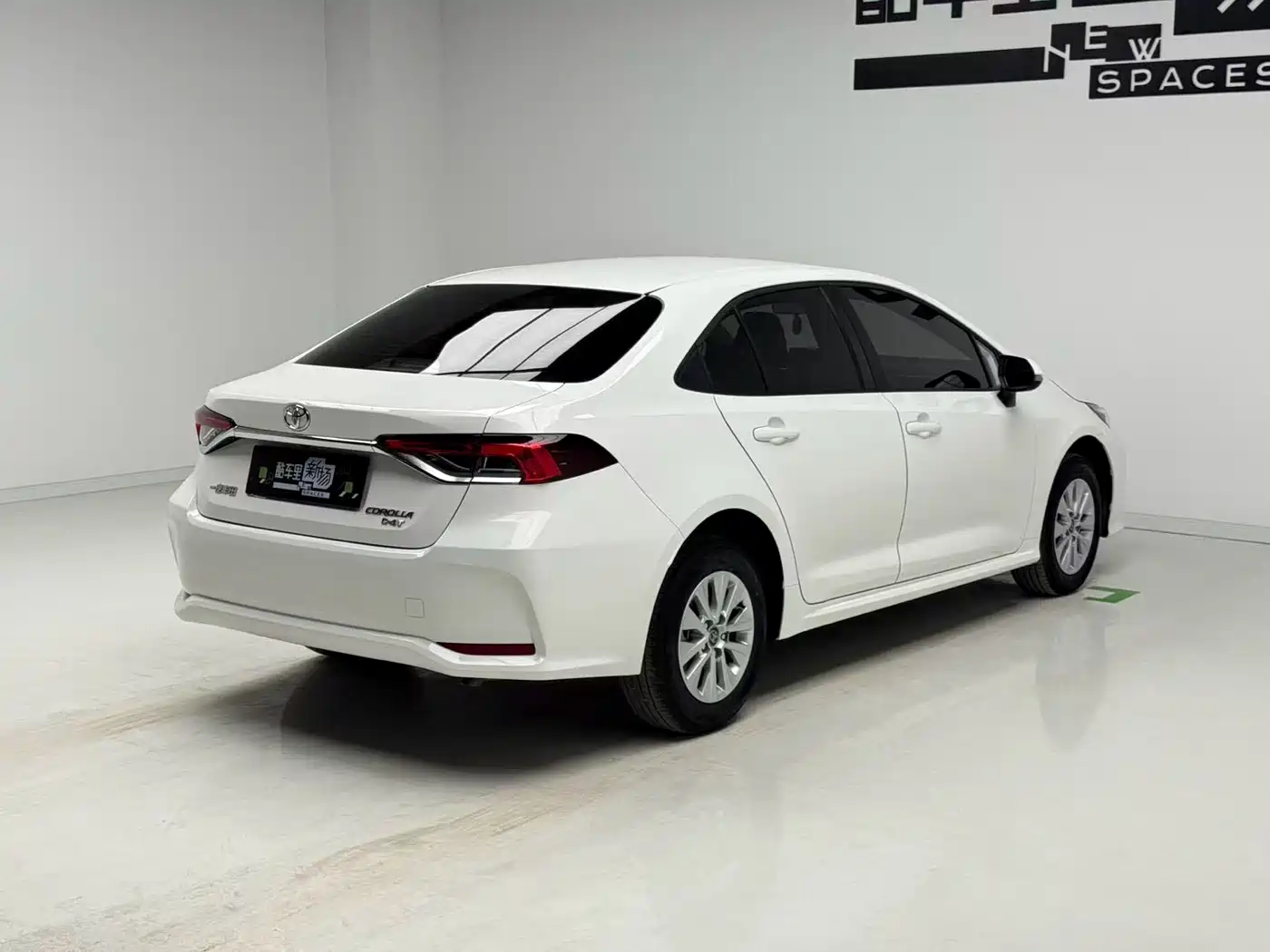 Toyota Corolla 2025 1.2T Pioneer Edition фото 4