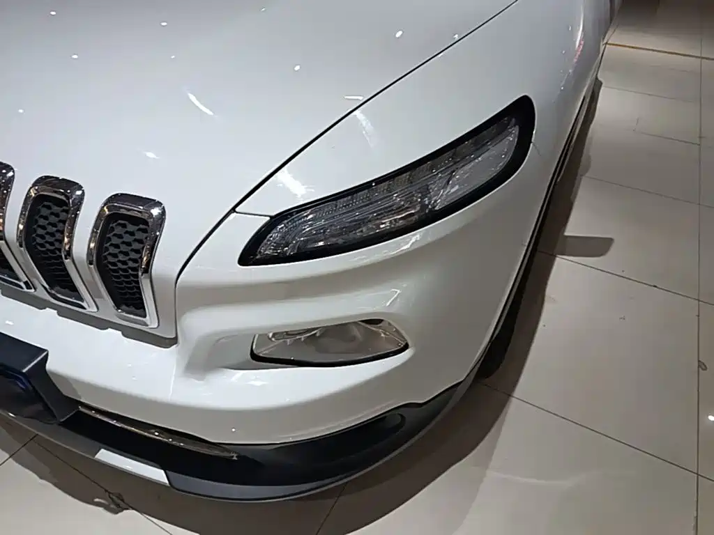 Jeep Cherokee 2019 2017 2.0L Superior Edition