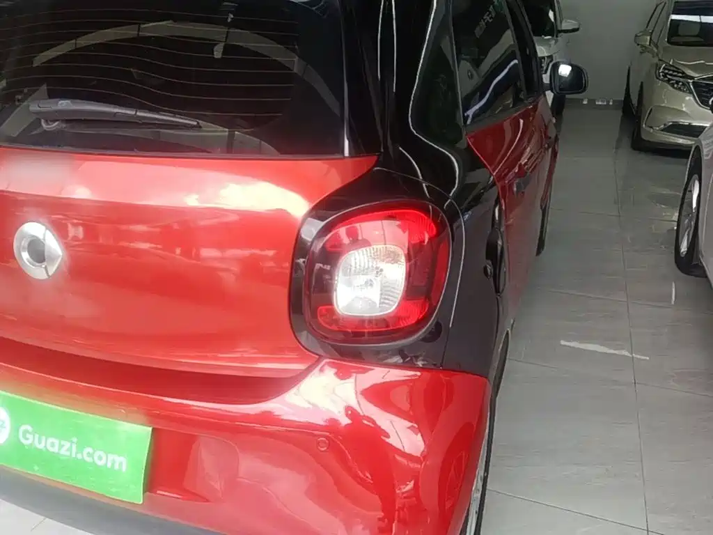 smart forfour 2018 2018 1.0L 52kW Agile Edition
