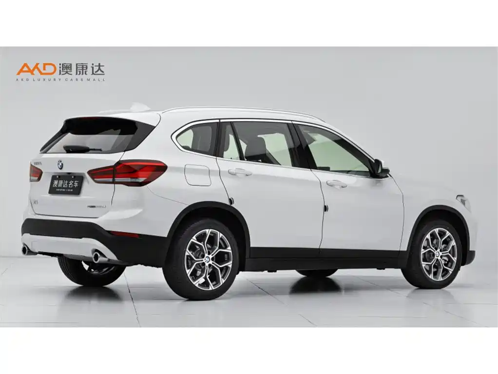 BMW X1 2022 sDrive25Li Leading фото 3