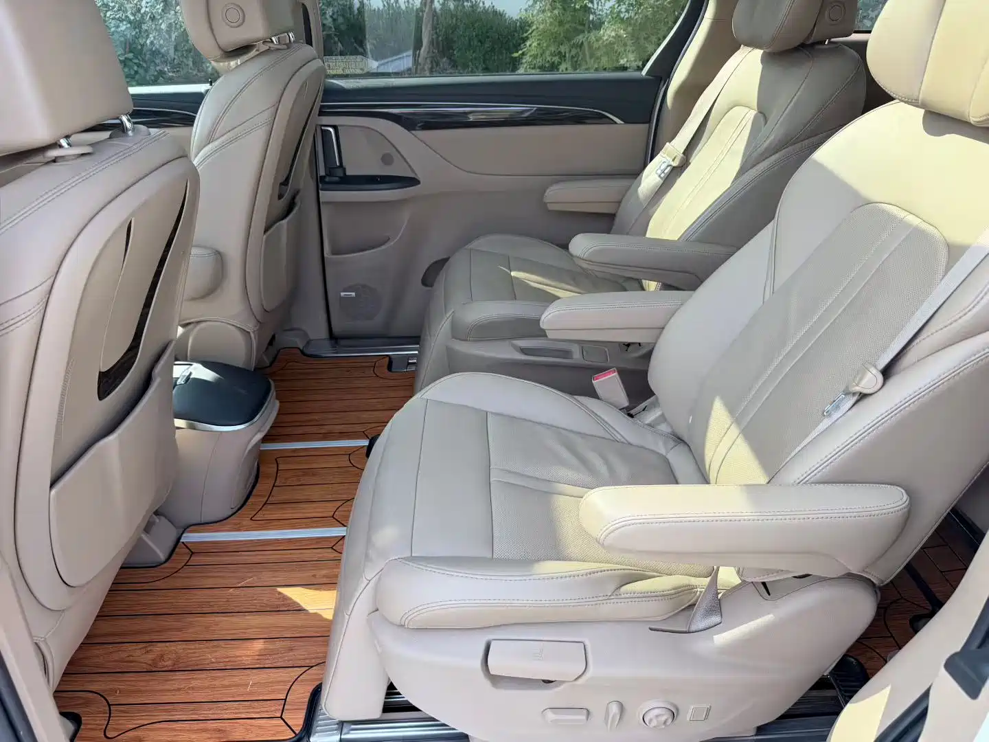 Фото 6 - Buick GL8