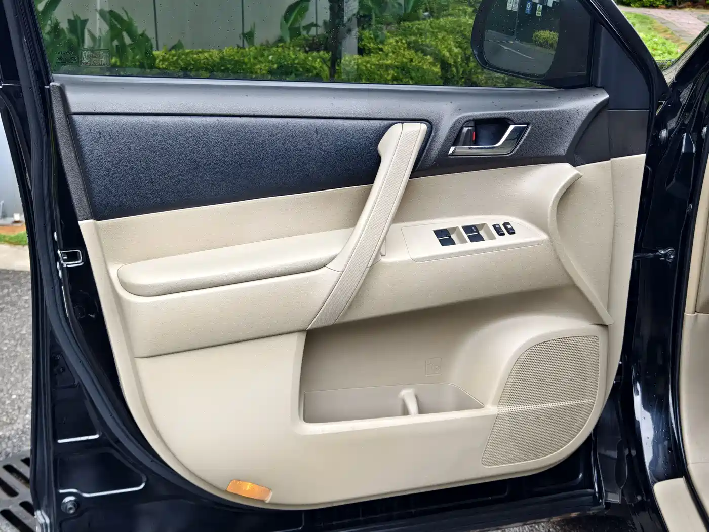 Toyota Highlander 2012 2.7L 2WD 5-seater Elite Edition фото 13