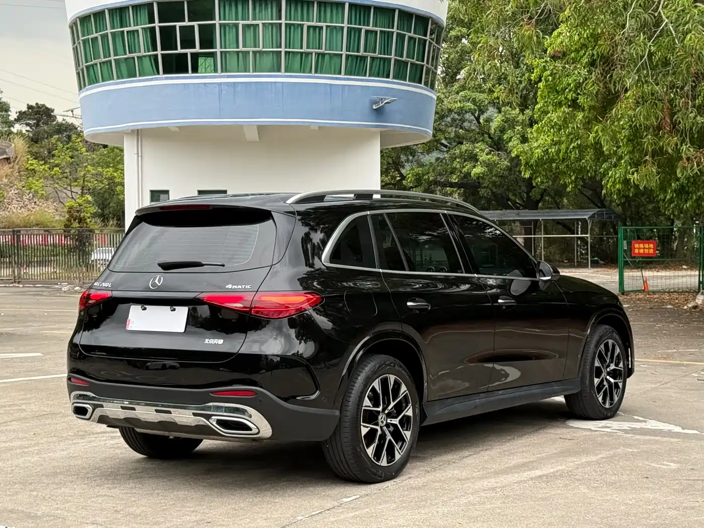 Mercedes-Benz GLC 2024 GLC 260 L 4MATIC Luxury 5-seater фото 13