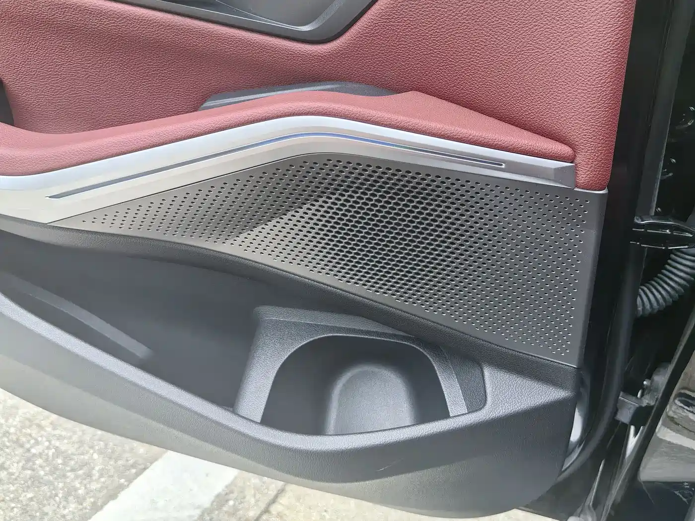 BMW i3 2024 eDrive 35 L фото 10