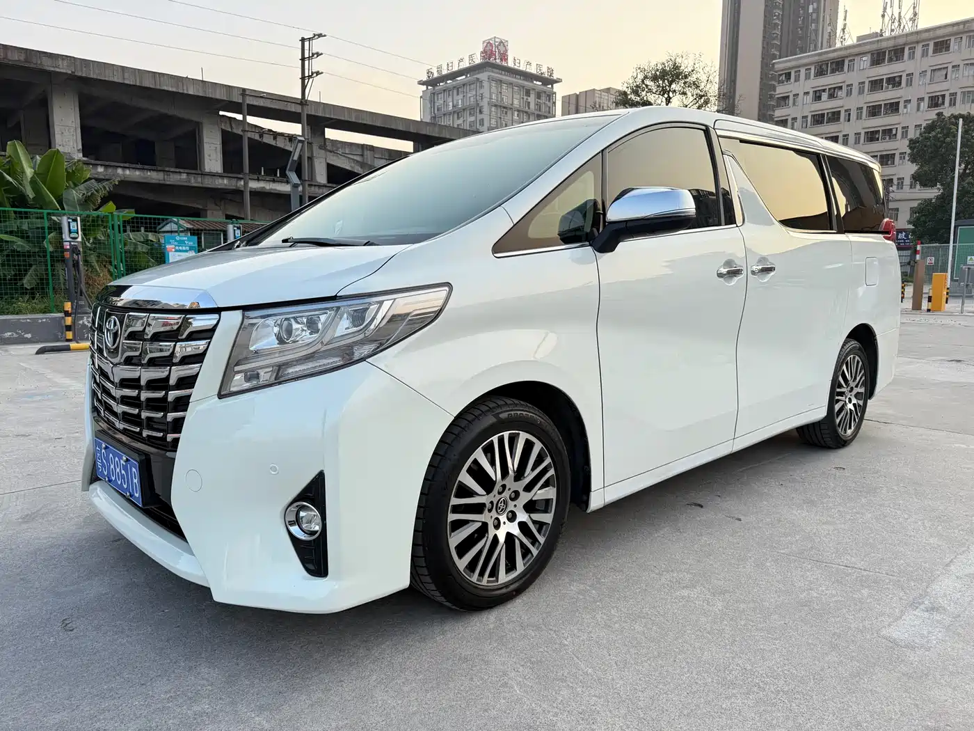 Toyota Alphard 2018 3.5L Luxury