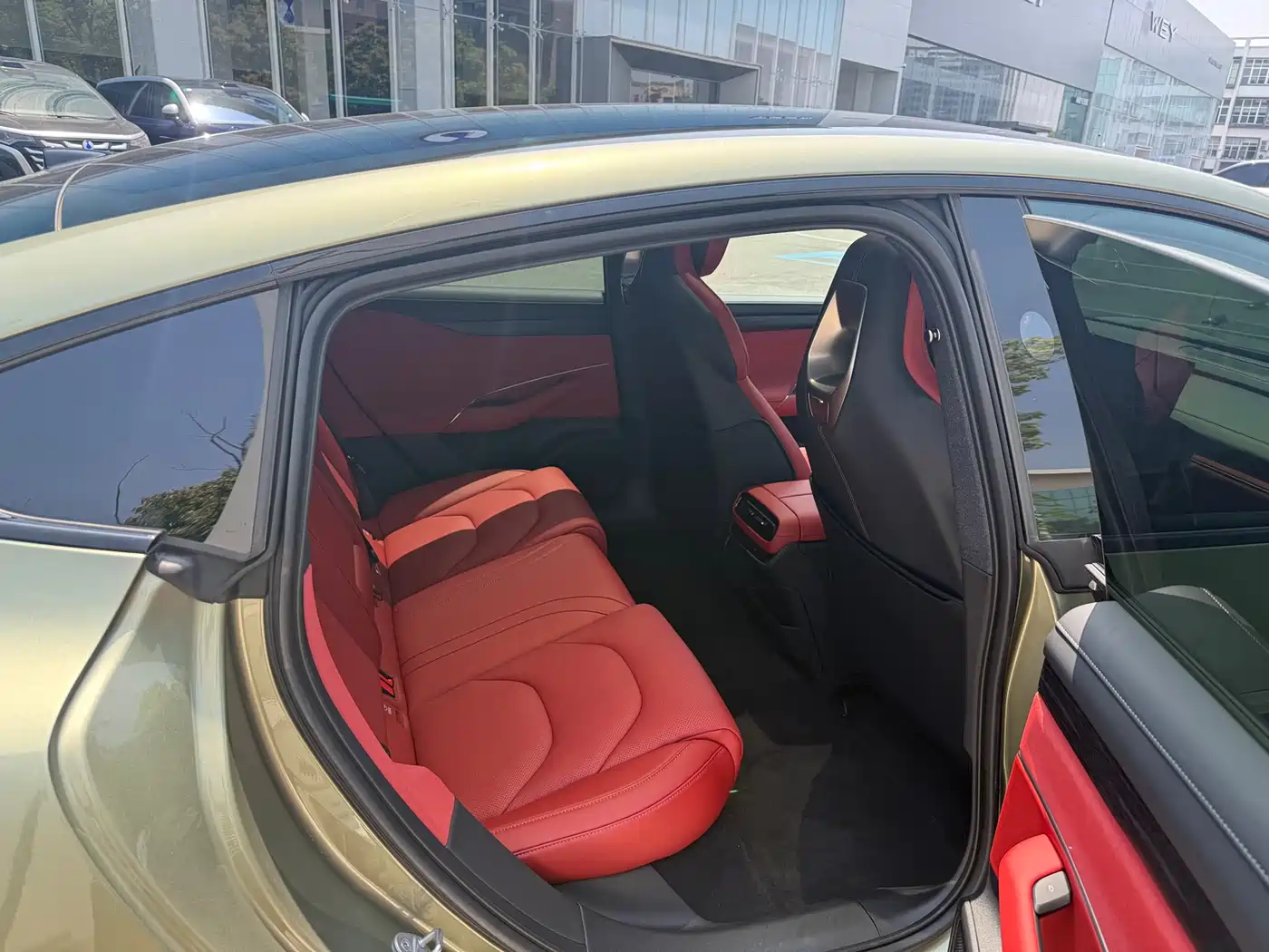 Xiaomi Auto Xiaomi SU7 2024 RWD Long Range Intelligent Driving Edition фото 16