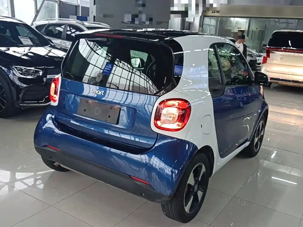 smart fortwo 2019 2018 1.0L 52kW Hardtop Passion Edition China V