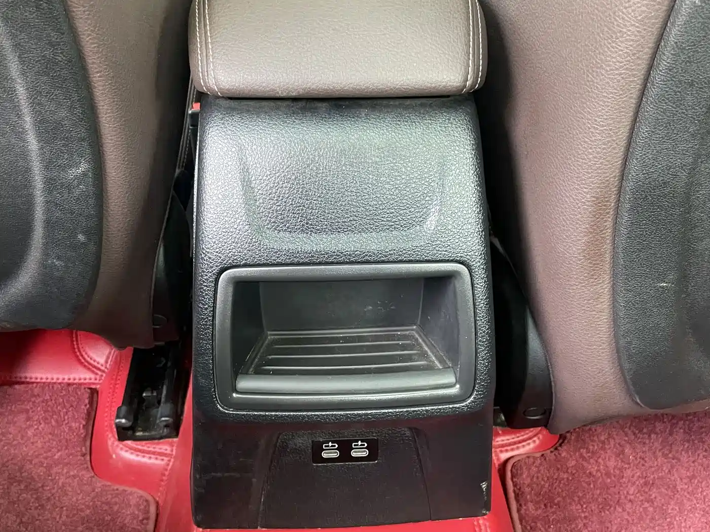 BMW 1 Series 2022 120i M Sport Shadow Edition фото 21
