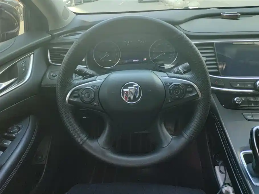 Buick LaCrosse 2022 652T Luxury фото 15