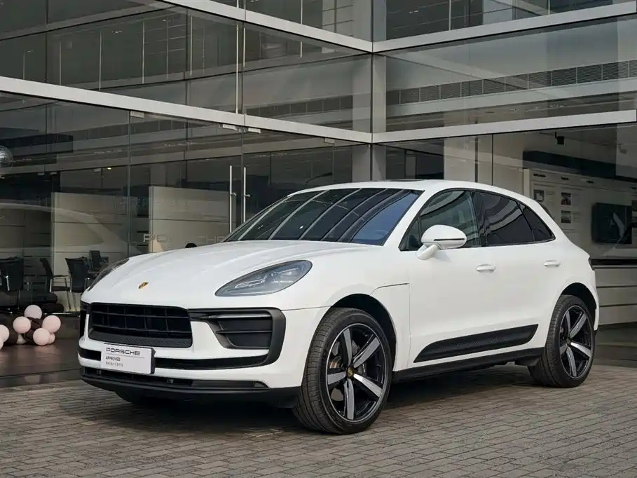 Фото 1 - Porsche Macan