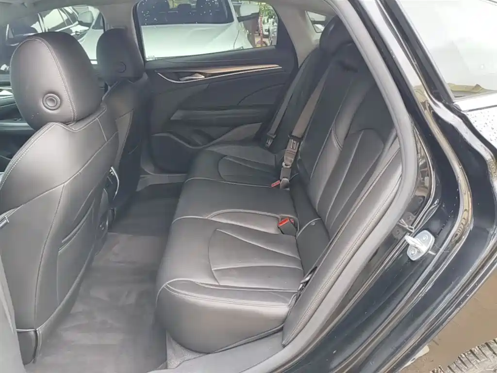 Buick LaCrosse 2021 652T Luxury Edition фото 17