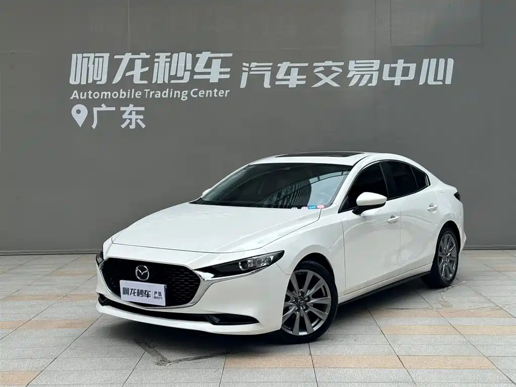 Mazda 3 Axela 2022 Mazda3 2.0L Automatic Shine Edition