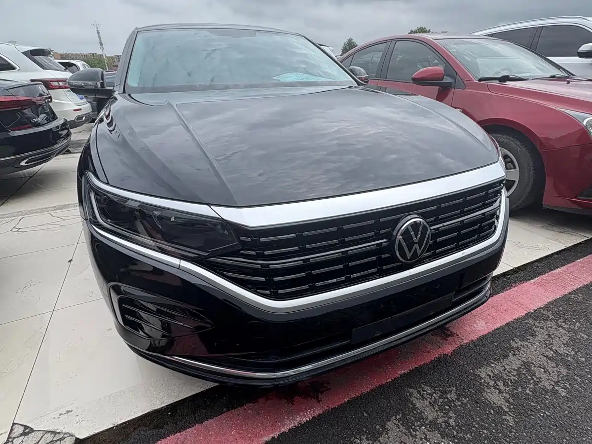 Photo 3 - Volkswagen Passat