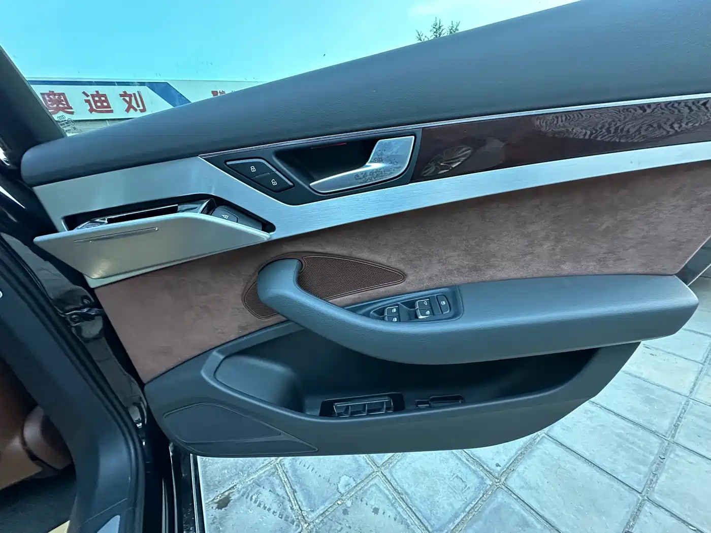 Audi A8 2013 A8L 45 TFSI quattro Comfort фото 9