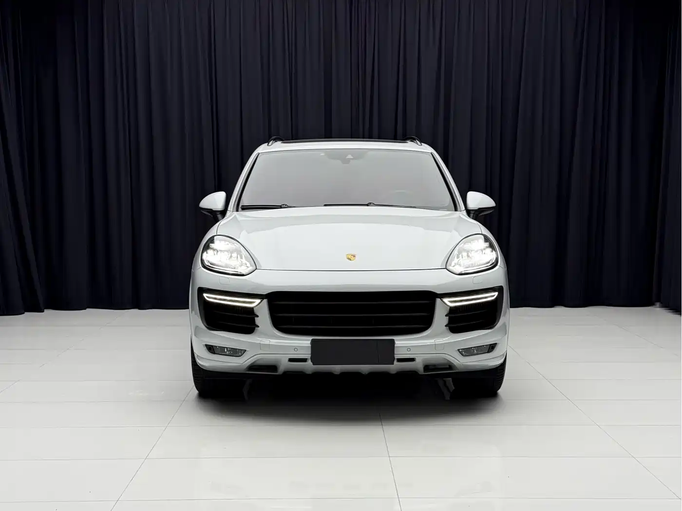 Porsche Cayenne 2015 Cayenne GTS 3.6T фото 2