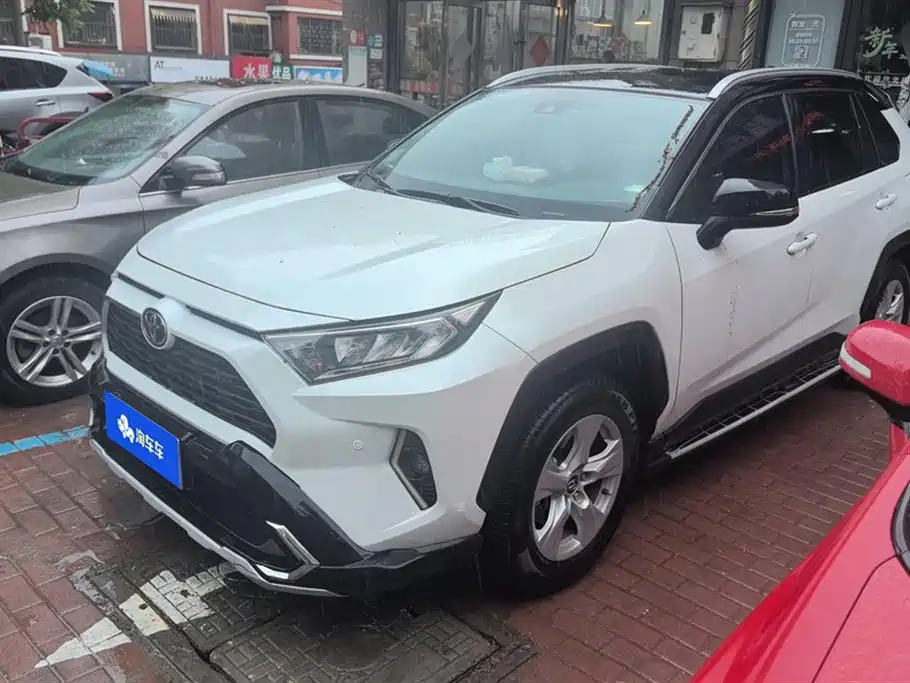 Toyota RAV4 Rongfang 2024 2.0L CVT FWD Urban Edition
