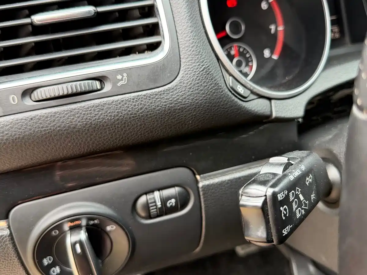 Volkswagen Golf GTI 2012 2.0TSI GTI фото 11