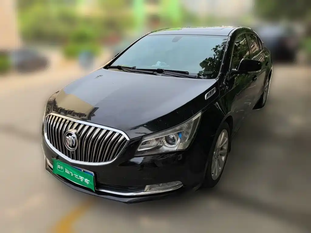 Фото 1 - Buick LaCrosse