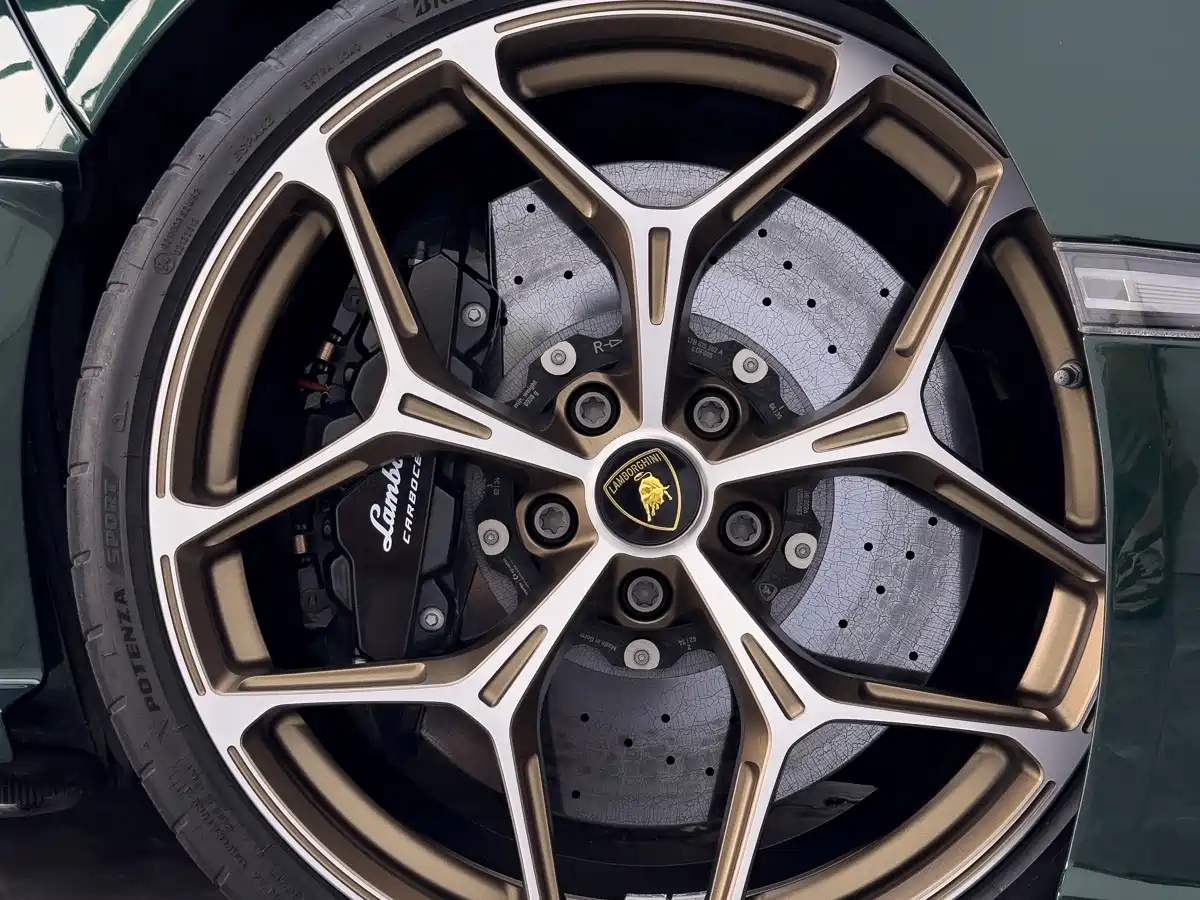 Lamborghini Revuelto 2025 2023 6.5L PHEV Standard