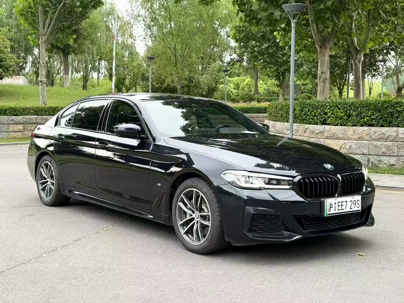BMW 5 Series New Energy 2021 Facelift 535Le Luxury Package фото 3
