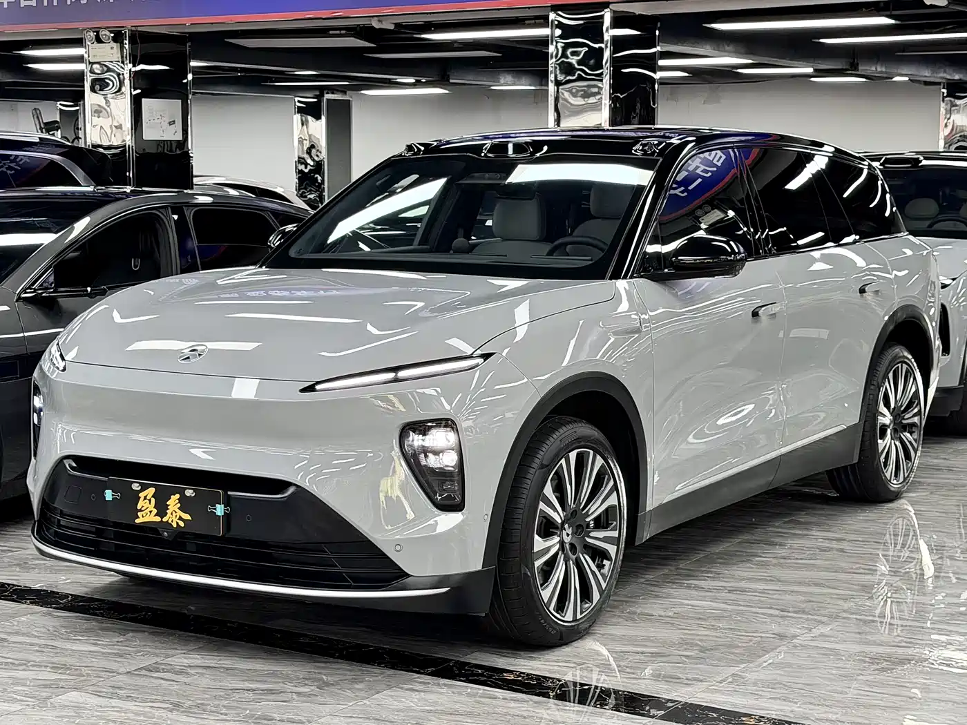 NIO ES8 2023 75kWh Executive Edition
