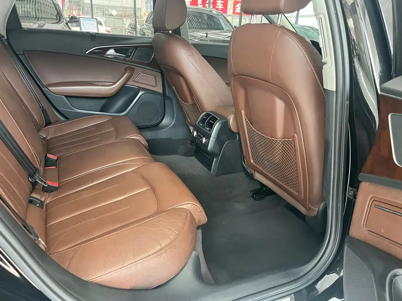 Photo 9 - Audi A6L