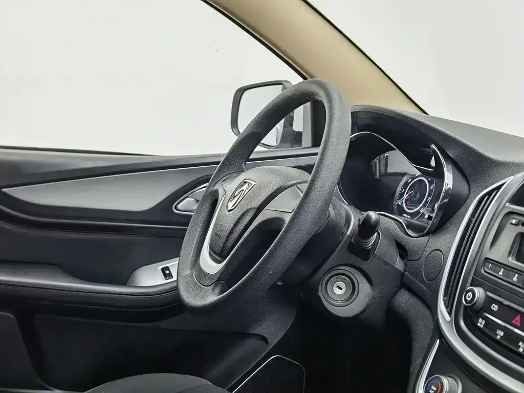 Baojun 560 2016 2016 1.8L Manual Comfort