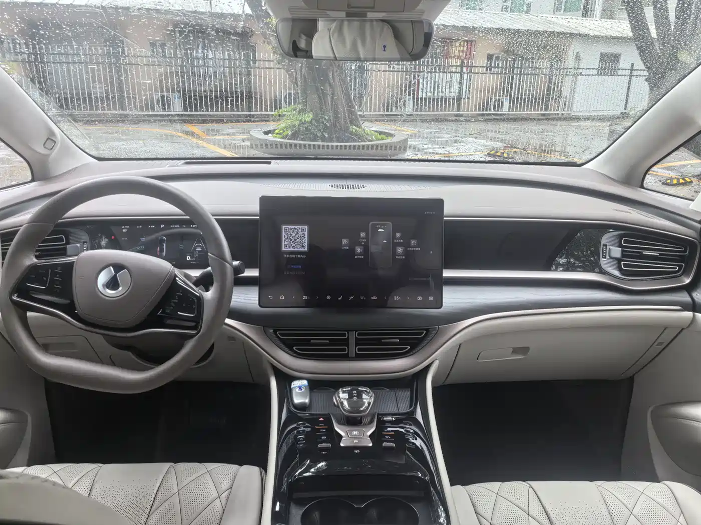 Denza D9 2022 DM-i 970 AWD Flagship фото 9