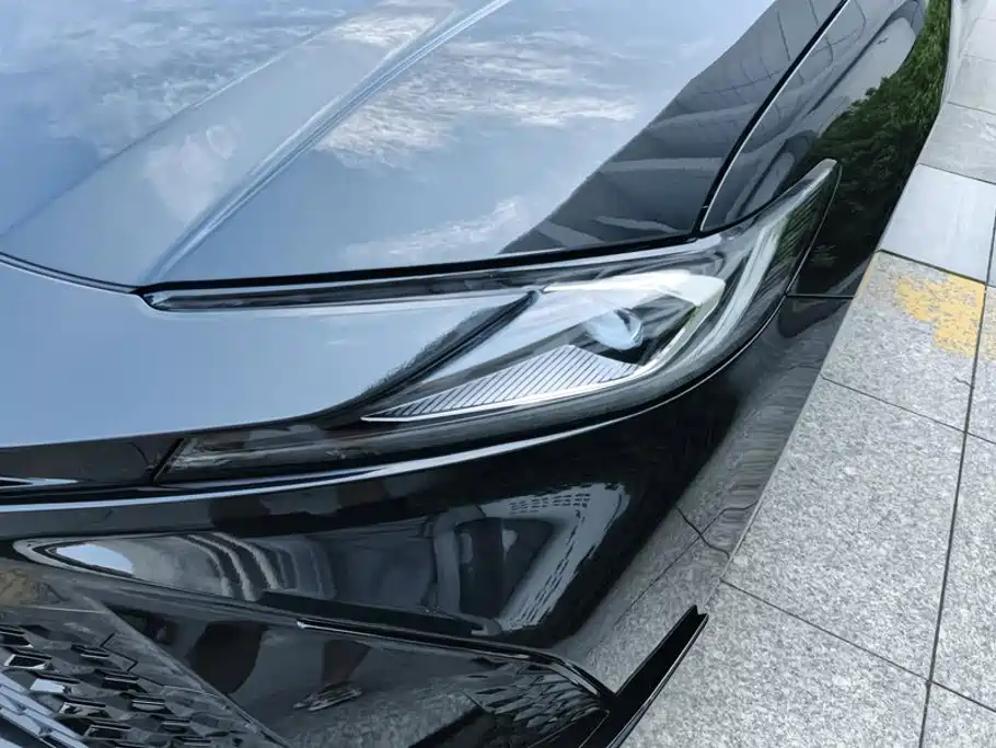 Toyota Camry 2025 2026 Hybrid 2.0HSE Sport Lite Edition