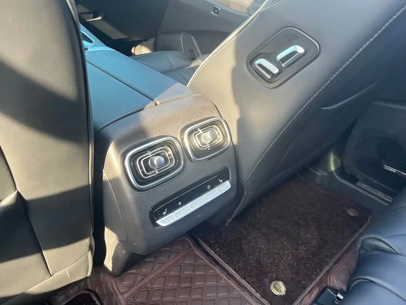 Фото 25 - Chery Tiggo 9