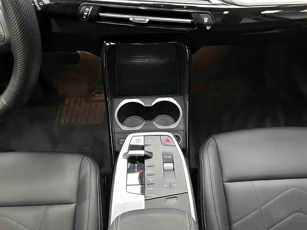 BMW X1 2023 sDrive20Li X Design Package фото 5