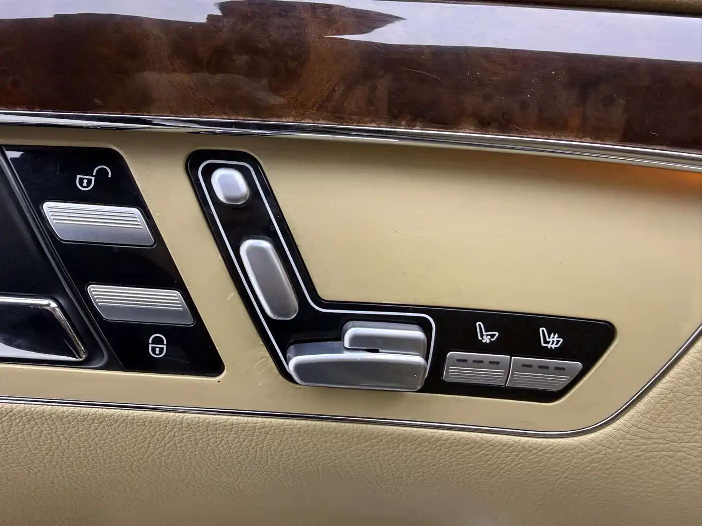 Mercedes-Benz S-Class 2011 2010 Model S 400 L HYBRID