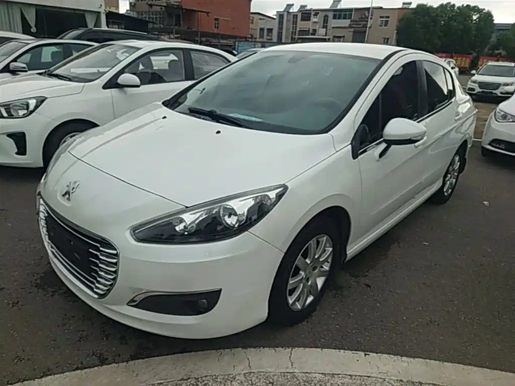 Peugeot 308 2014 Model Joy Edition Classic 1.6L Automatic Superior Style
