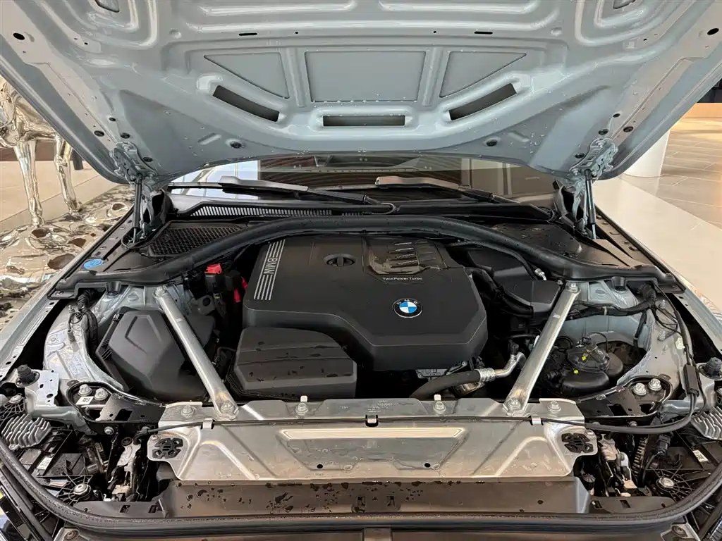 BMW 4 Series 2023 425i Gran Coupe M Sport Shadowline Package фото 3