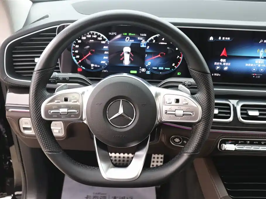 Mercedes-Benz GLS 2022 Second Facelift GLS 450 4MATIC Fashion фото 16