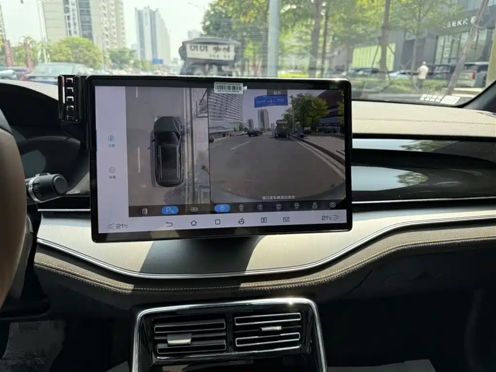 BYD Tang New Energy 2023 Model DM-i Champion Edition 112KM Deluxe фото 17