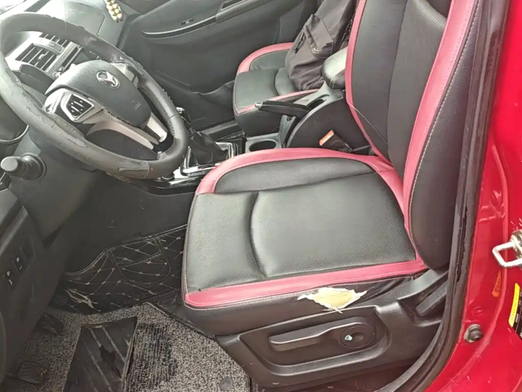 Фото 15 - BAIC Huansu S3