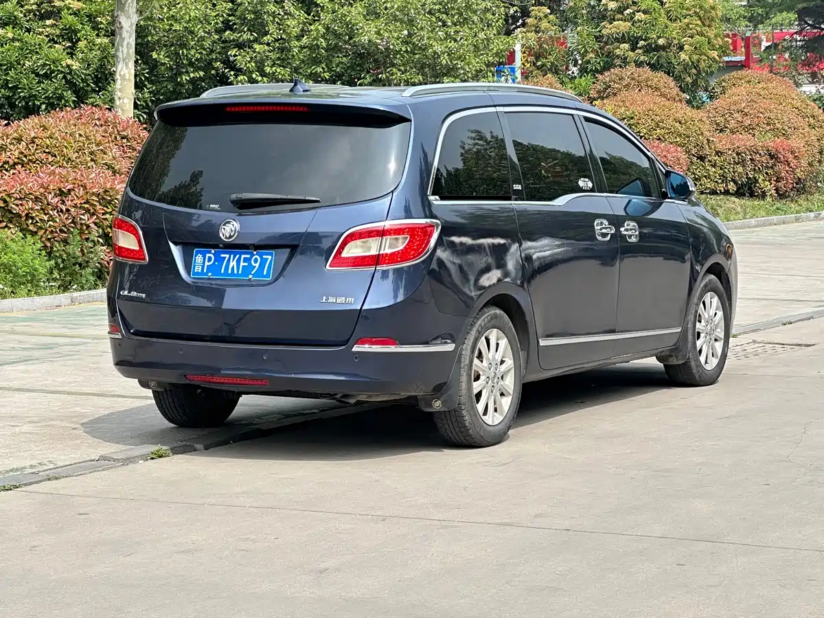 Buick GL8 2011 3.0L XT Luxury Business Flagship фото 6