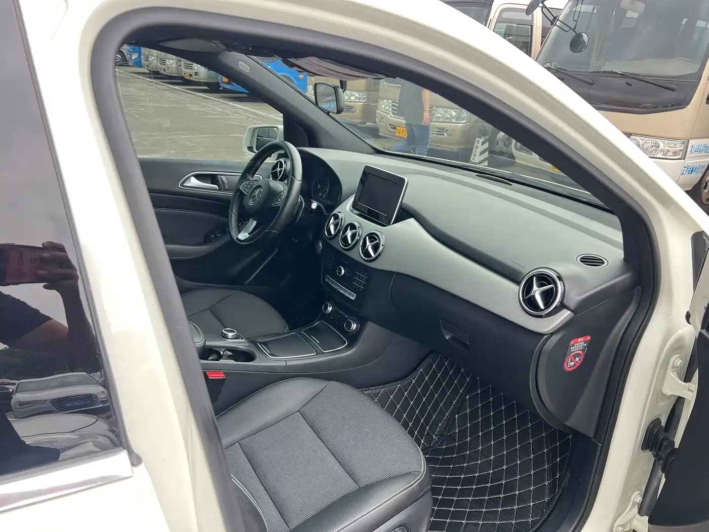 Mercedes-Benz B-Class 2015 B 200 Dynamic фото 17