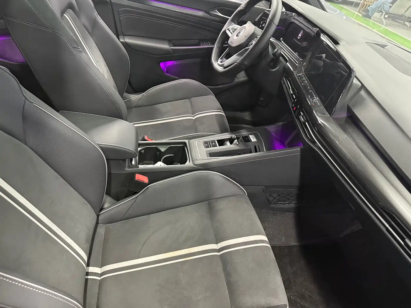Volkswagen Golf 2021 280TSI DSG R-Line фото 4