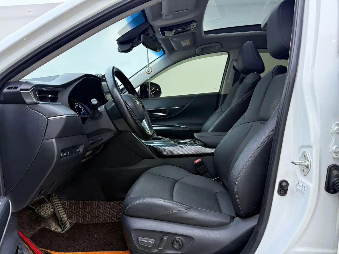 Toyota Venza 2023 2022 Dual Engine 2.5L CVT 2WD Premium