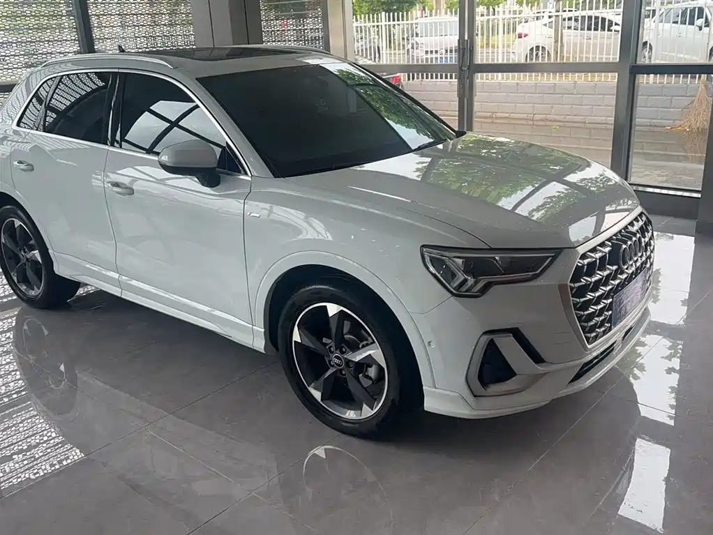 Audi Q3 2024 35 TFSI Fashion Sport фото 24